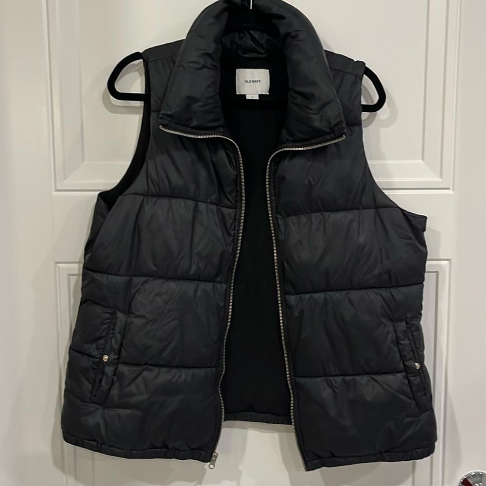 Old Navy Puffer Vest